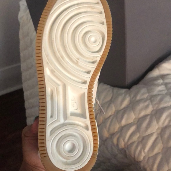 Nike Air Force 1 - Picture 6 of 6